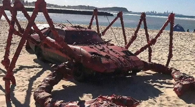 Yollarda dört tekerli tuhaflıklar Yollarda dört tekerli tuhaflıklar
