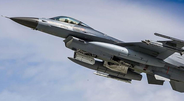 Yunanistan F-16&#039;ları teslim aldı