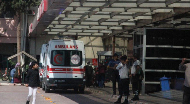 Zeytin Dalı Harekat bölgesinde TSK unsurlarına saldırı! 3 askerimiz yaralı Zeytin Dalı Harekat bölgesinde TSK unsurlarına saldırı! 3 askerimiz yaralı