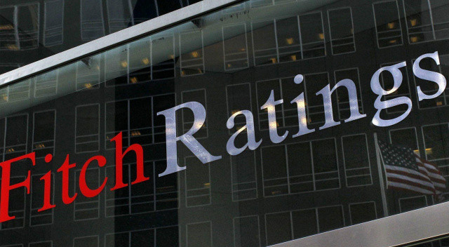 Fitch İngiltere'nin kredi notu görünümünü negatife çevirdi Fitch İngiltere'nin kredi notu görünümünü negatife çevirdi
