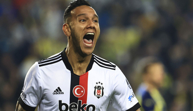 Josef de Souza yuvadan uçuyor Josef de Souza yuvadan uçuyor