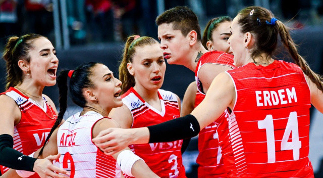 Voleybol haberleri... A Milli Takım, Dünya Şampiyonası&#039;nda Kanada&#039;yı 3-0&#039;la geçti, 2. turda 2&#039;de 2 yaptı