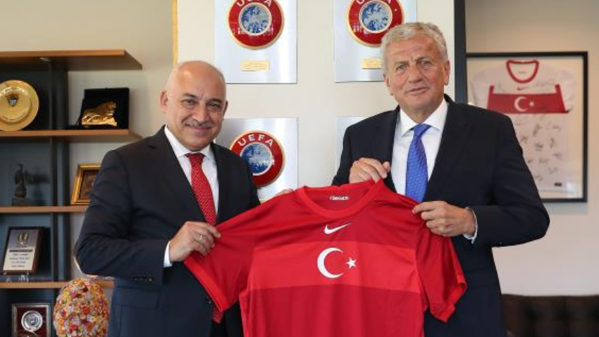 TFF BAŞKANI BÜYÜKEKŞİ İLE YARDIMCI'NIN ARASINA NE GİRDİ?