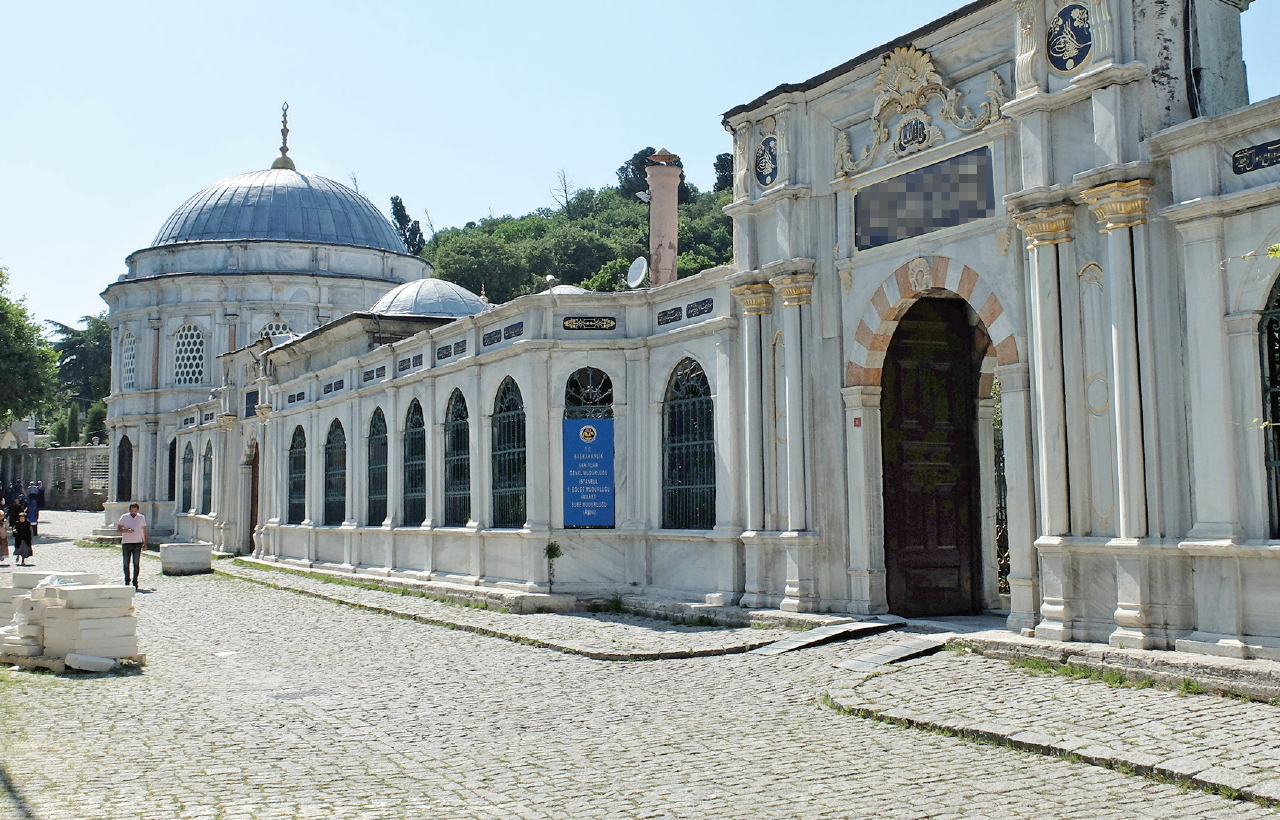 Osmanlı vakıf medeniyetinde pay sahibi bir hanım: Mihrişah Valide Sultan