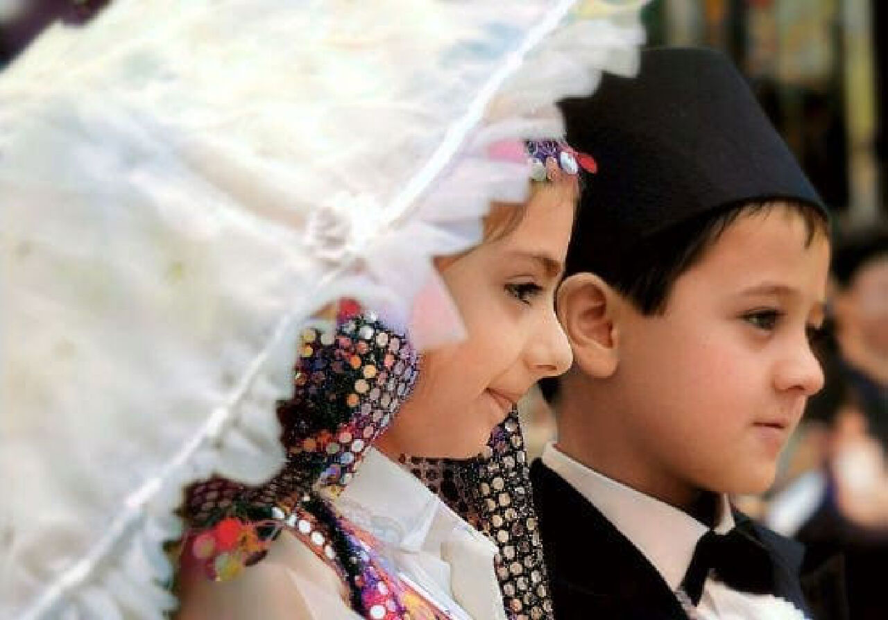 Kâtibime setre de pantol ne güzel yaraşır!