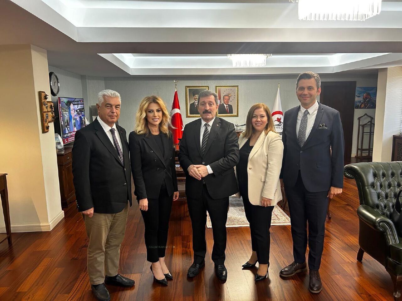 Yatırımın yeni adresi oluyoruz