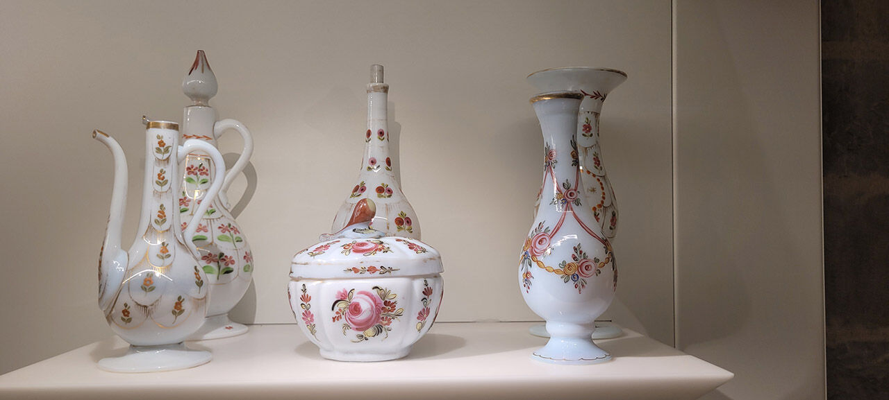 Atlar çıktı camlar girdi