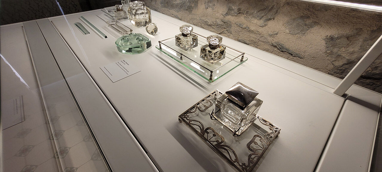 Atlar çıktı camlar girdi