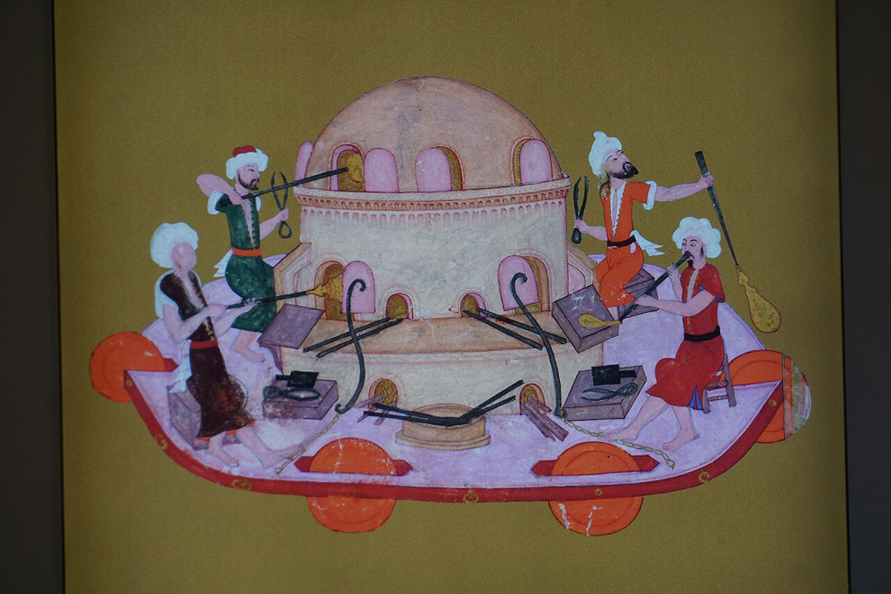 Atlar çıktı camlar girdi