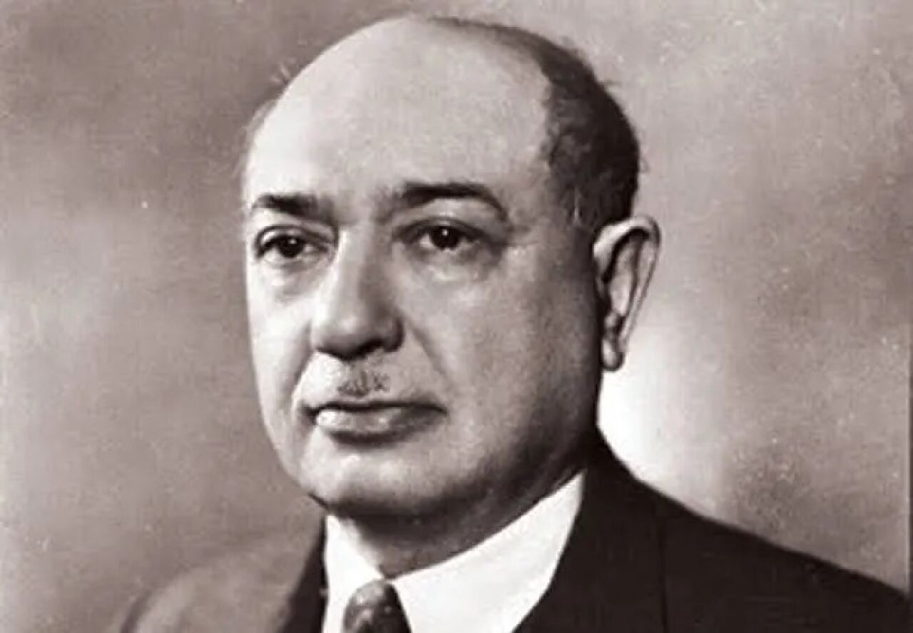 Gönyesi kayık geometrici Şemseddin Günaltay