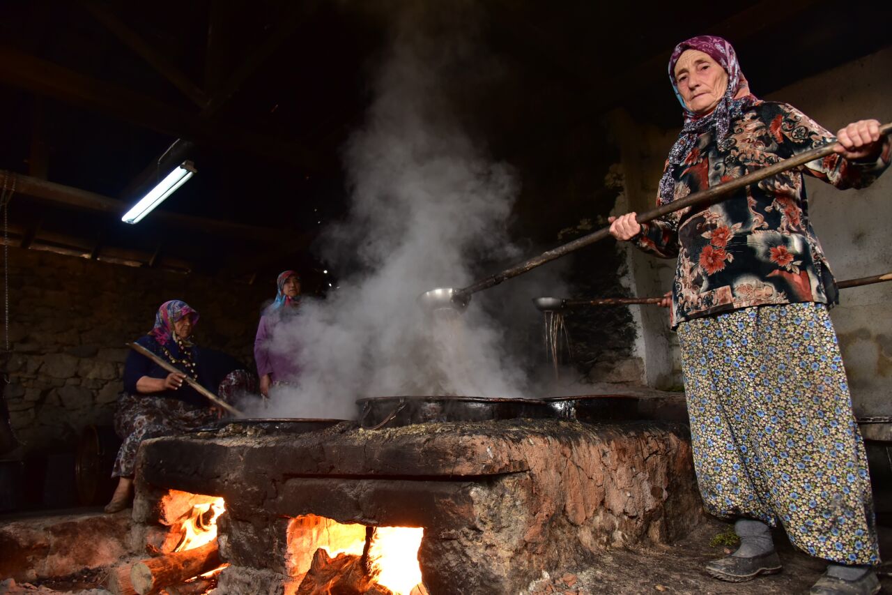 Yemek kültürümüze sahip çıkmalıyız