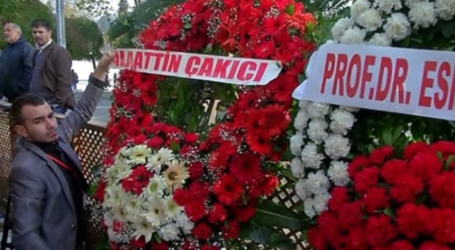 Cenazede 'Alaattin Çakıcı' krizi