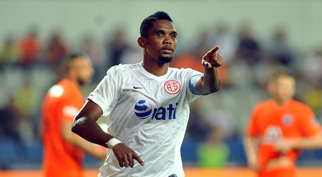 Eto'o 'dan hat-trick!