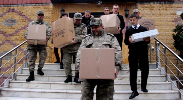 Asker eşlerinden terörle mücadeleye manevi destek