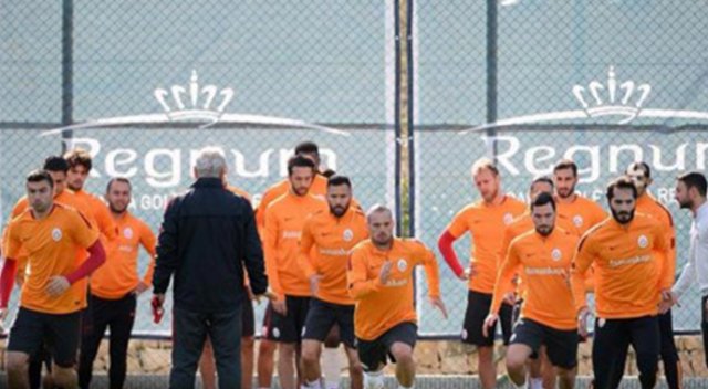 Galatasaraylı oyuncular şaşkına döndü!