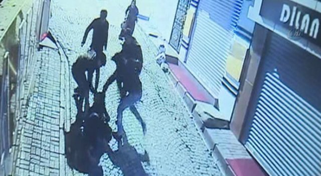 İstanbul'da öldüresiye dayak kamerada