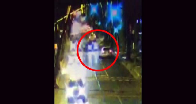 İşte Sinan Çetin'in oğlunun polise çarptığı an!