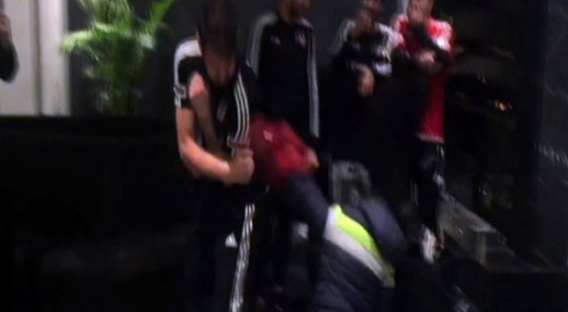 Köksal Baba Beşiktaşlı kaleciyi kovaladı