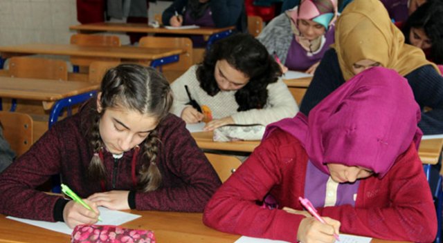 Öğrencilerden polis ve askerlere duygulandıran mektup
