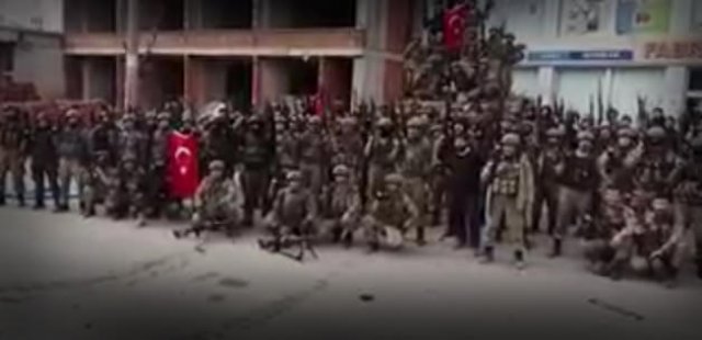 Özel Harekat timleri Cizre'yi inletti