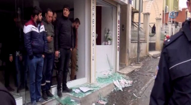 Roket bir eve isabet etti: 1 yaralı