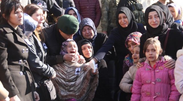 Şehidin kızından yürek dağlayan feryat: 'Şehitler ölmez'