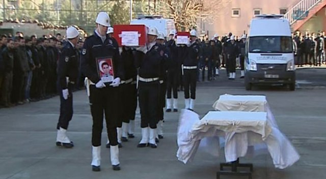 Şehit polis memuru ve kızı için tören!