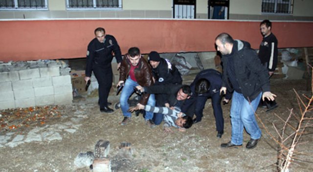37 suçtan aranan şahıs ile polis arasında kovalamaca