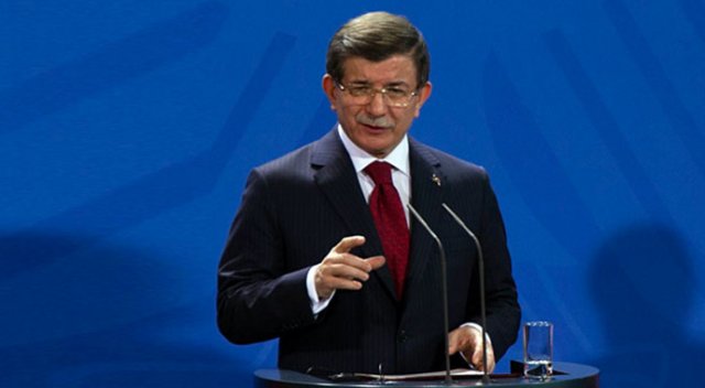 Davutoğlu: '70 bin kişi Türkiye sınırında'