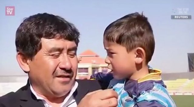 Sosyal medyada gündem olan minik Murtaza artık sahalarda!