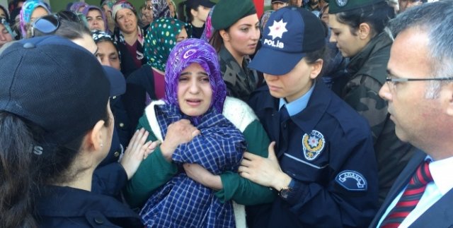 Şehit polise kardeş ağıdı