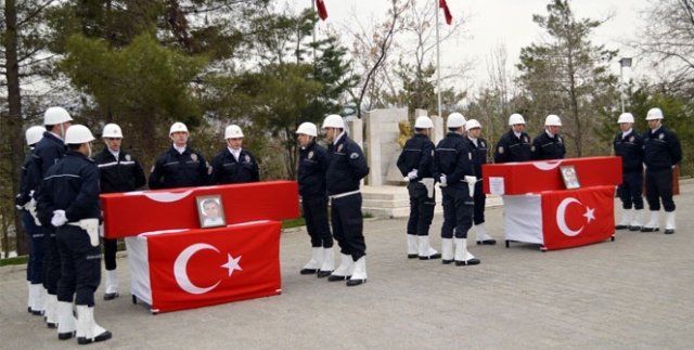 Şırnak şehitleri için tören