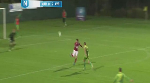 17 metreden topukla aşırtma gol