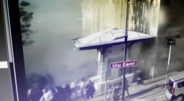 Bursa'da kadın canlı bombanın kendini patlattığı an