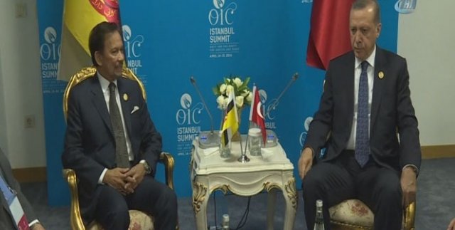 Cumhurbaşkanı Erdoğan, Brunei Sultanı Bolkiah ile görüştü