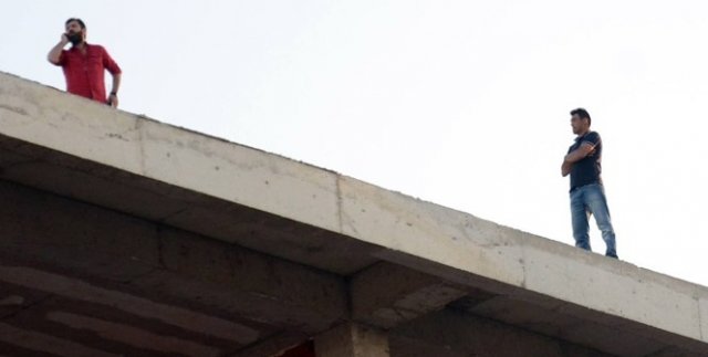 Polis eşiyle barıştırdı, intihardan vazgeçti