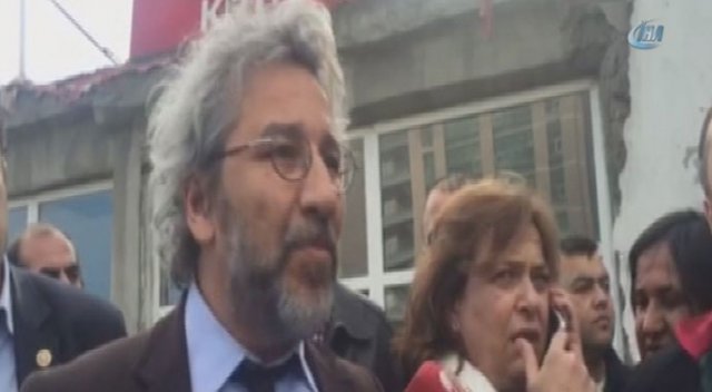 Can Dündar'a silahlı saldırı girişimi