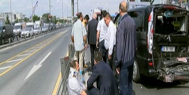 E-5 Karayolu'nda zincirleme kaza: 4 yaralı