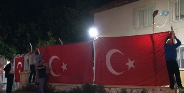 Şehit ateşi İzmir’e düştü