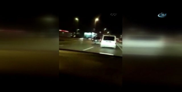 Trafikte makas atıp yürekleri ağza getirdi