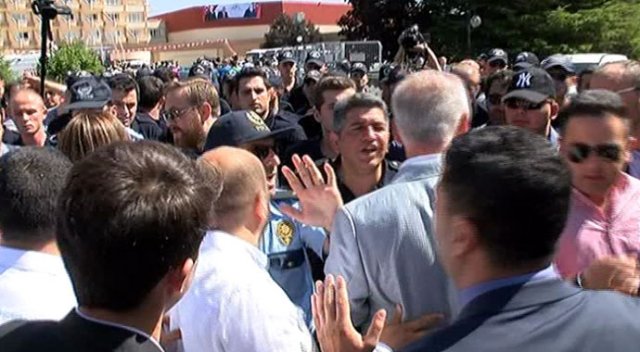 MHP kurultayında gerginlik!