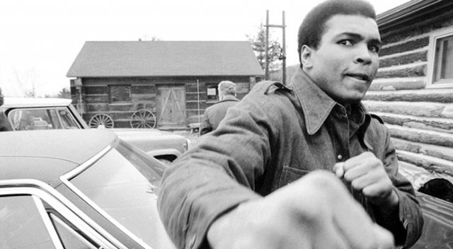 Muhammed Ali'nin "koruman var mı?" sorusuna verdiği efsane cevap