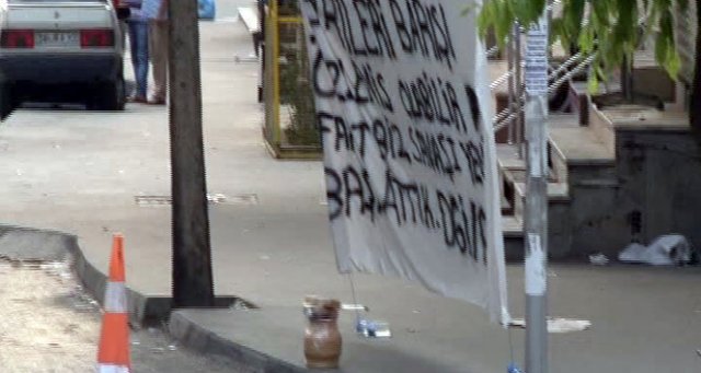 Sultangazi’de bomba süsü verilen tüp polisi alarma geçirdi
