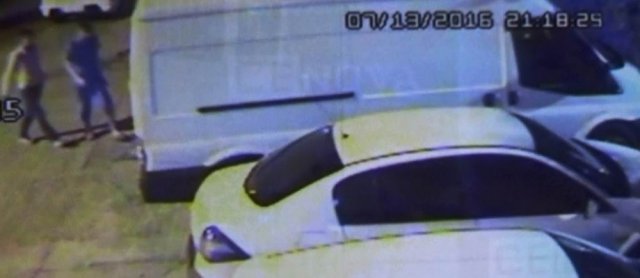5 dakikada 5 bin liralık gıda malzemesi çaldılar