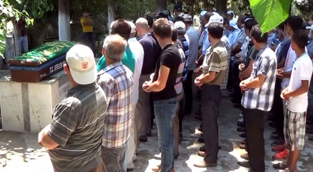 Darbeci binbaşının cenazesi camiye alınmadı