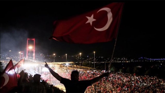 Murat Kekilli'den '15 Temmuz Marşı'