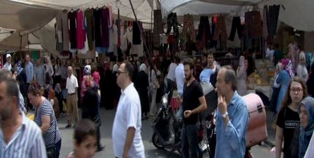 Pazarda canlı bomba paniği
