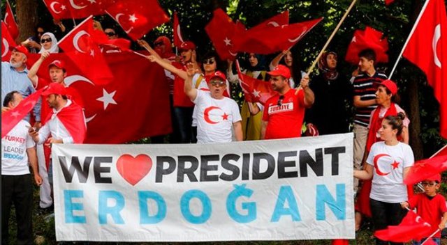 Pensilvanya'da Fethullah Gülen protestosu
