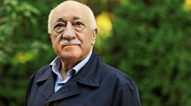 Teröristbaşı Gülen yine milyonlara hakaret etti