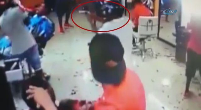Berberde cinayet anı kamerada